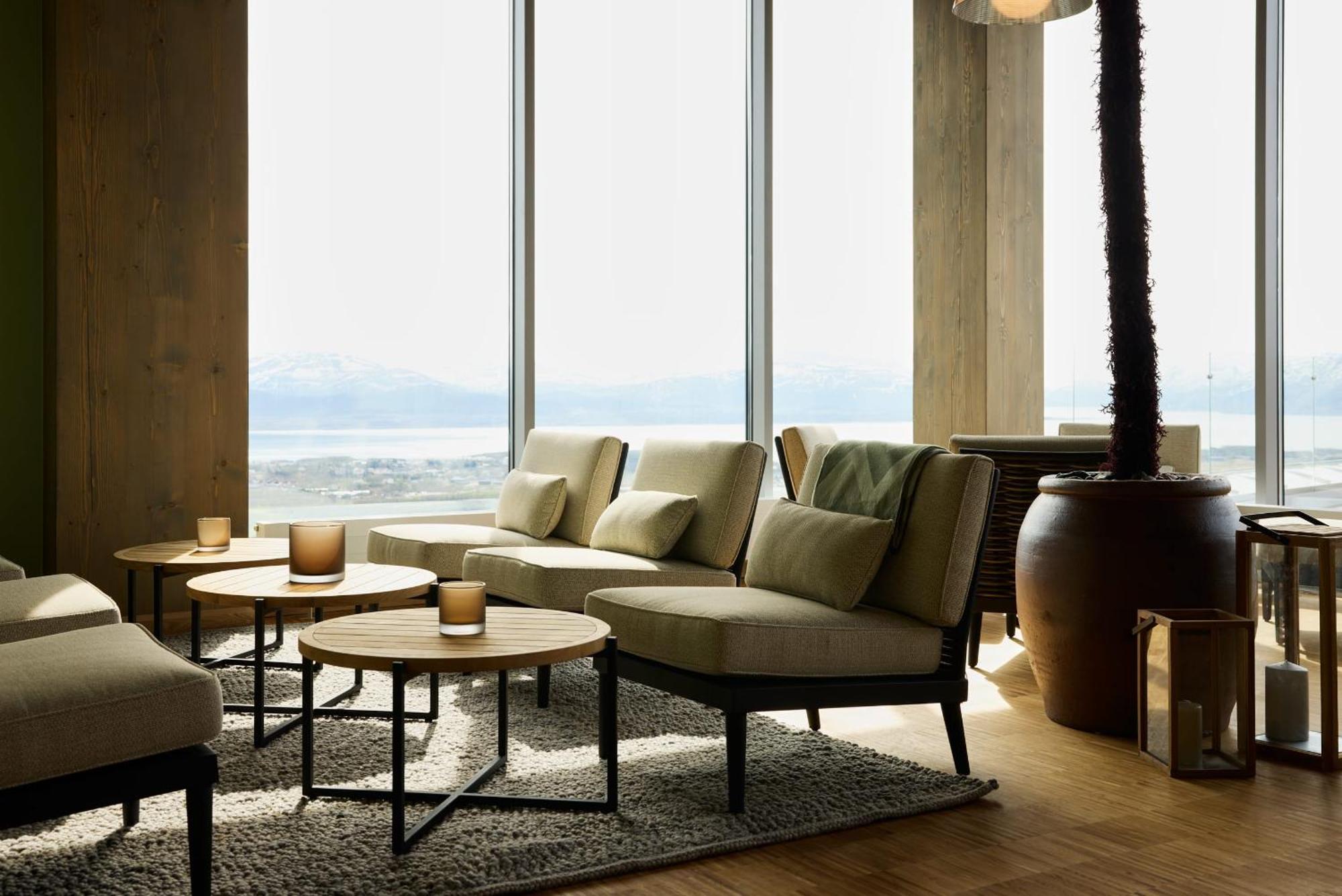 Wood Hotel Bodo Bagian luar foto